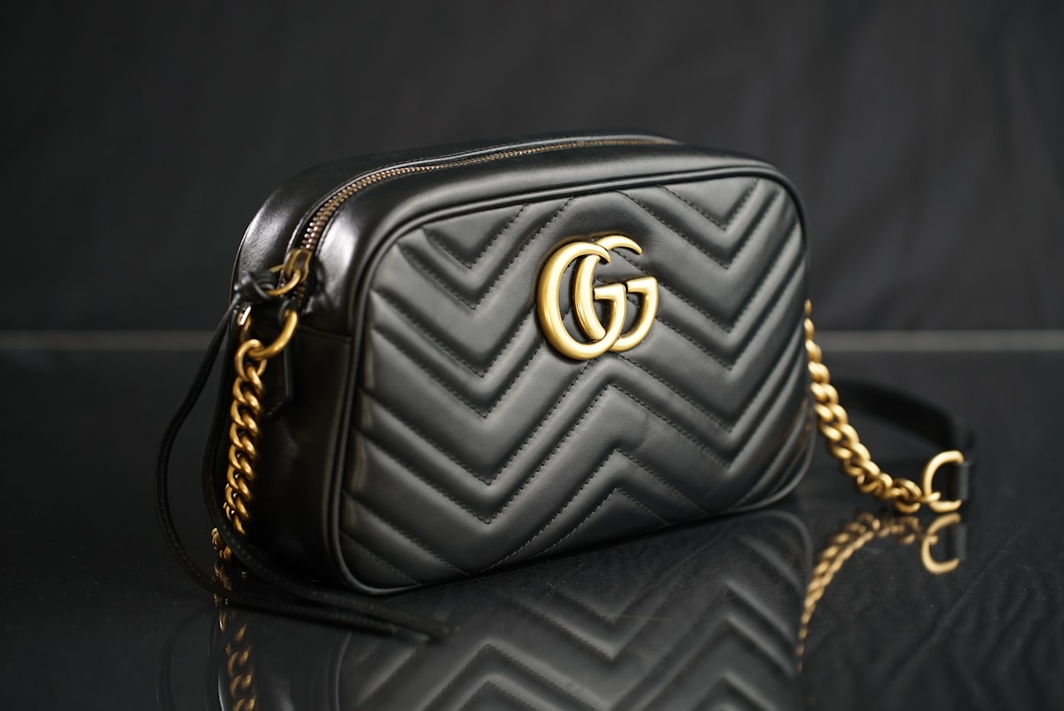 Leather tote bag